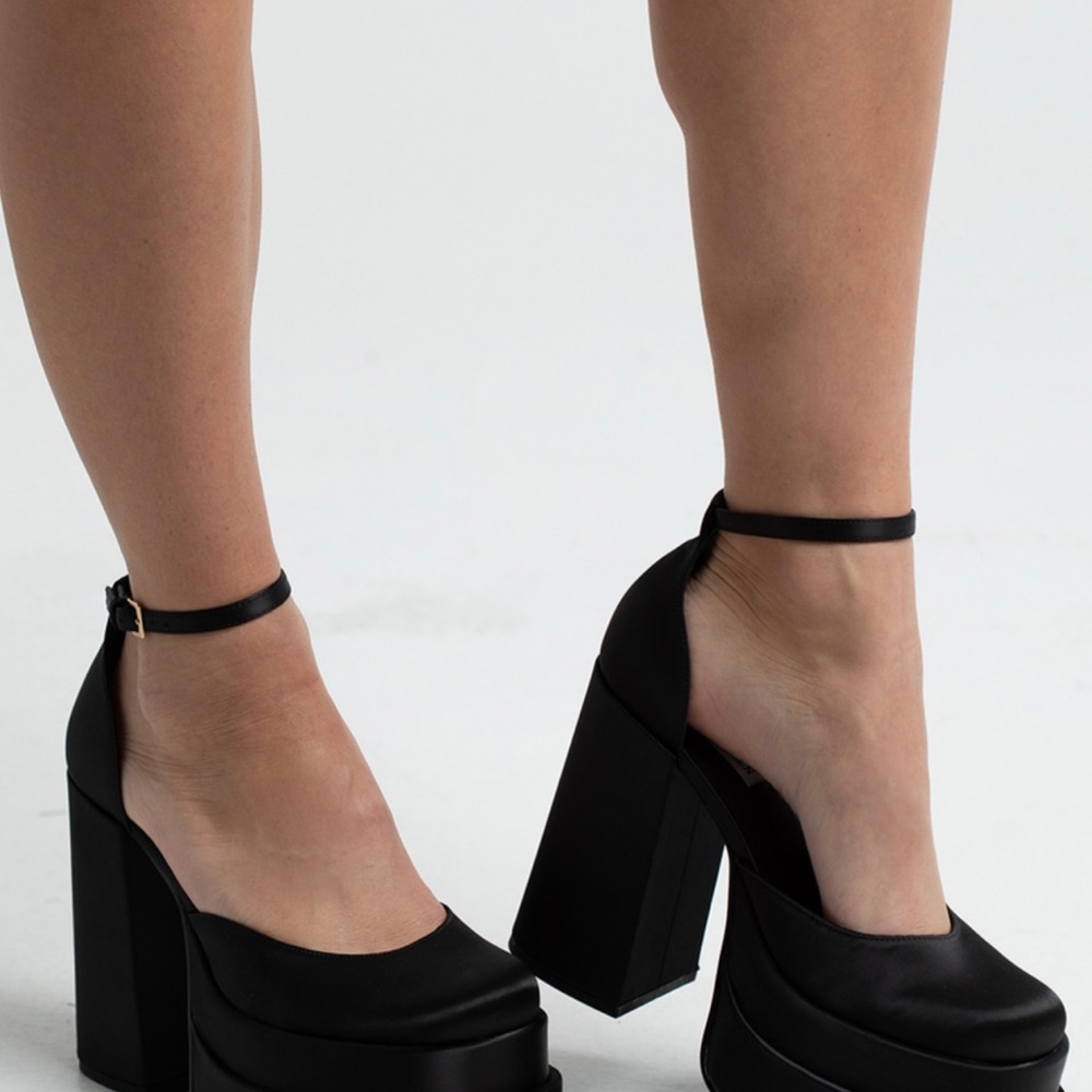 Steve Madden Black Satin Platform Heels